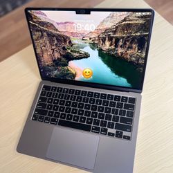 MacBook Air M2 OBO