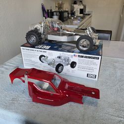 Team Associated Rc10 Clear Edition