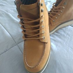 Lugz Construction Boots Size 9