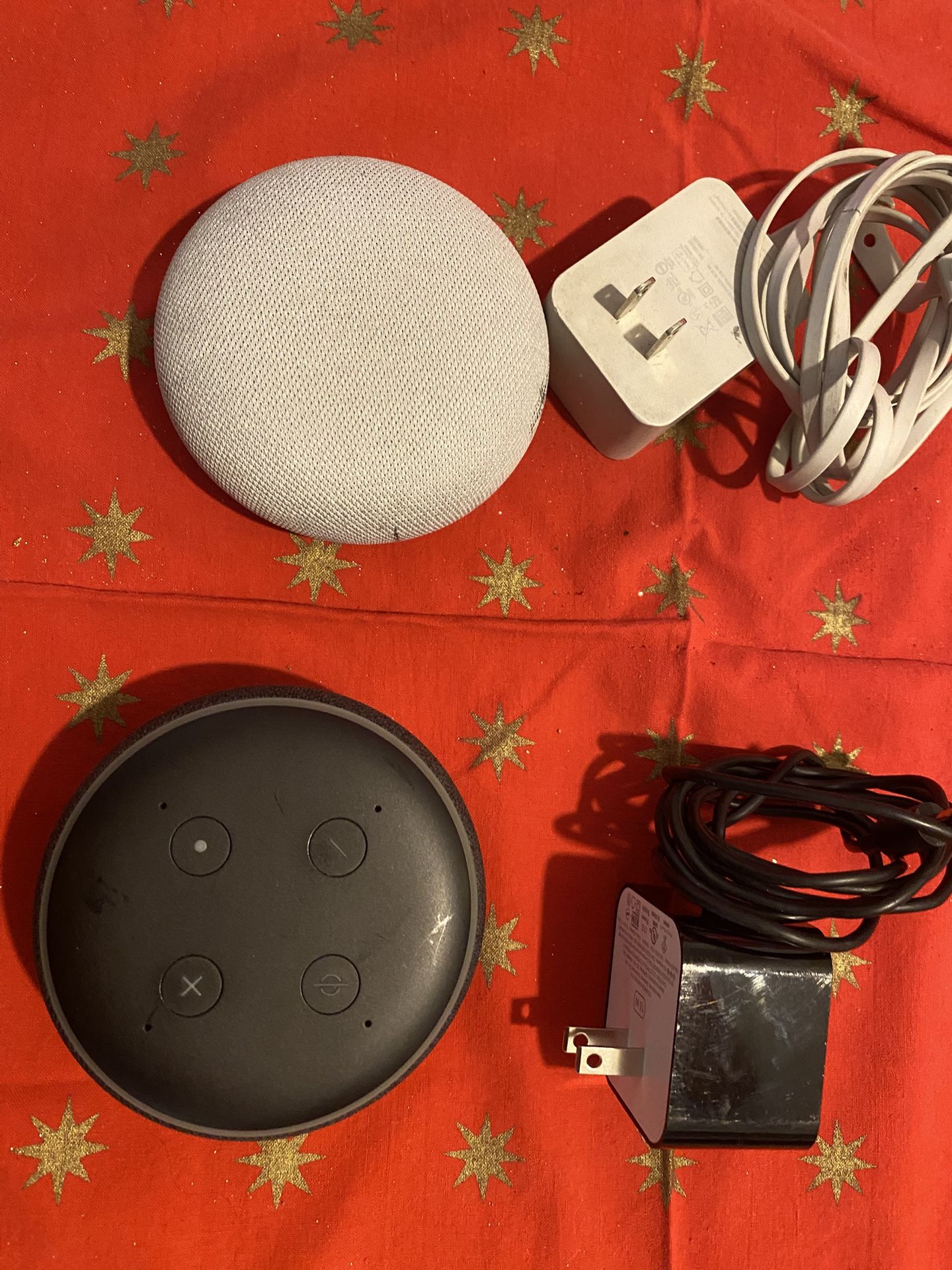 Amazon  Echo  Dot Gen 3 / Google Nest Dot