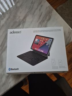 Adesso Portable iPad Case with Bluetooth Keyboard and Touchpad