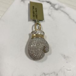 10k Boxing Glove Diamonds
