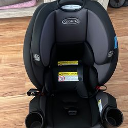 Gracias car seat