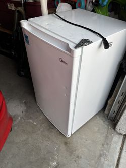 Mini Fridge
