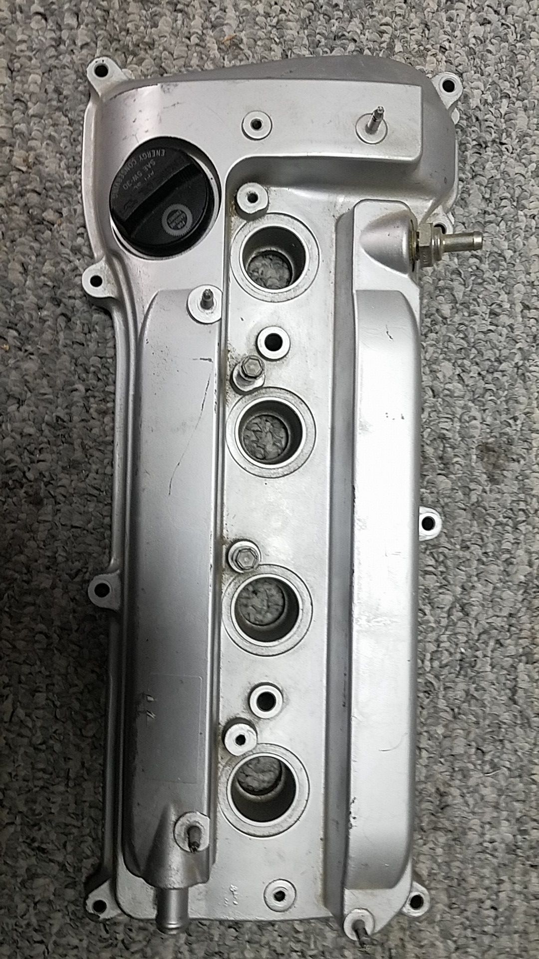 2002-4 Toyota Camry LS 4 cl 2.0 valve cover