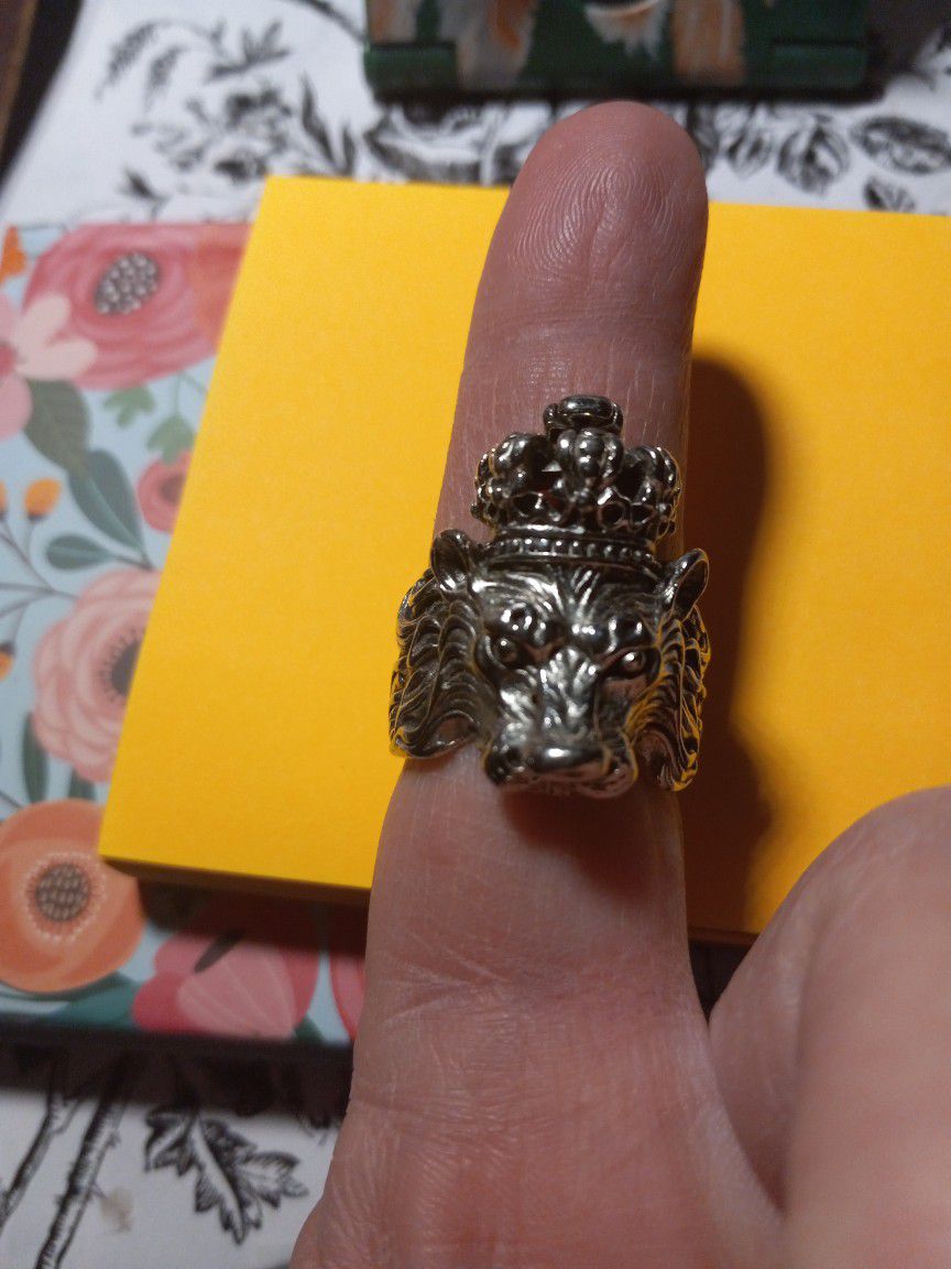 Silver Tone Lion With Crown Ring (See Description)