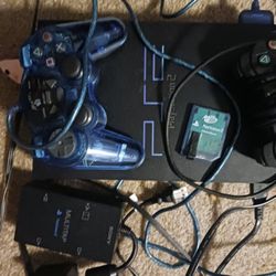 Playstation 2, 4 Games, 3 Controllers 