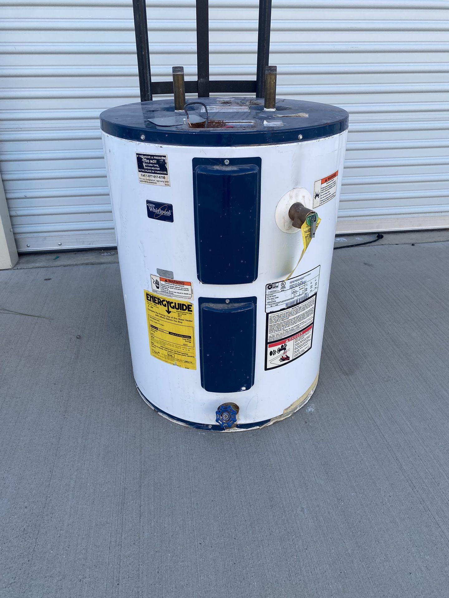 Electric 28 Gallon Water Heater