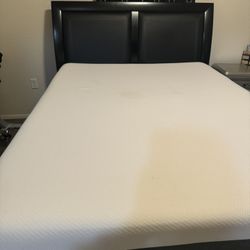 Queen Size Bed For Sale 
