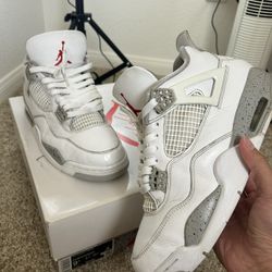 Jordan 4 “Oreo” Size 9.5M