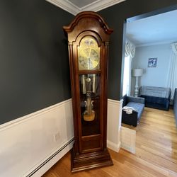 Grandfather clock 