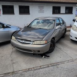 2000 Nissan Altima