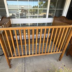 Vintage Drop Side Crib