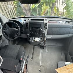 2011 Mercedes-Benz Sprinter