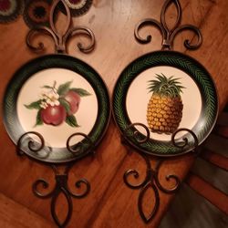 Decorative Plates with Iron plate holders