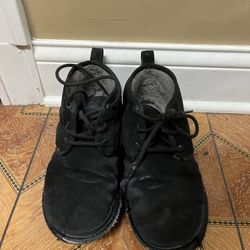 Black Uggs