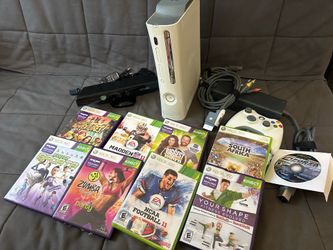 Microsoft XBOX 360 with games Kinect Sensor Bar