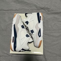 Jordan Retro 4 SB