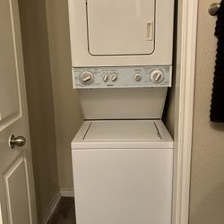 Kenmore Stackable Washer/Dryer