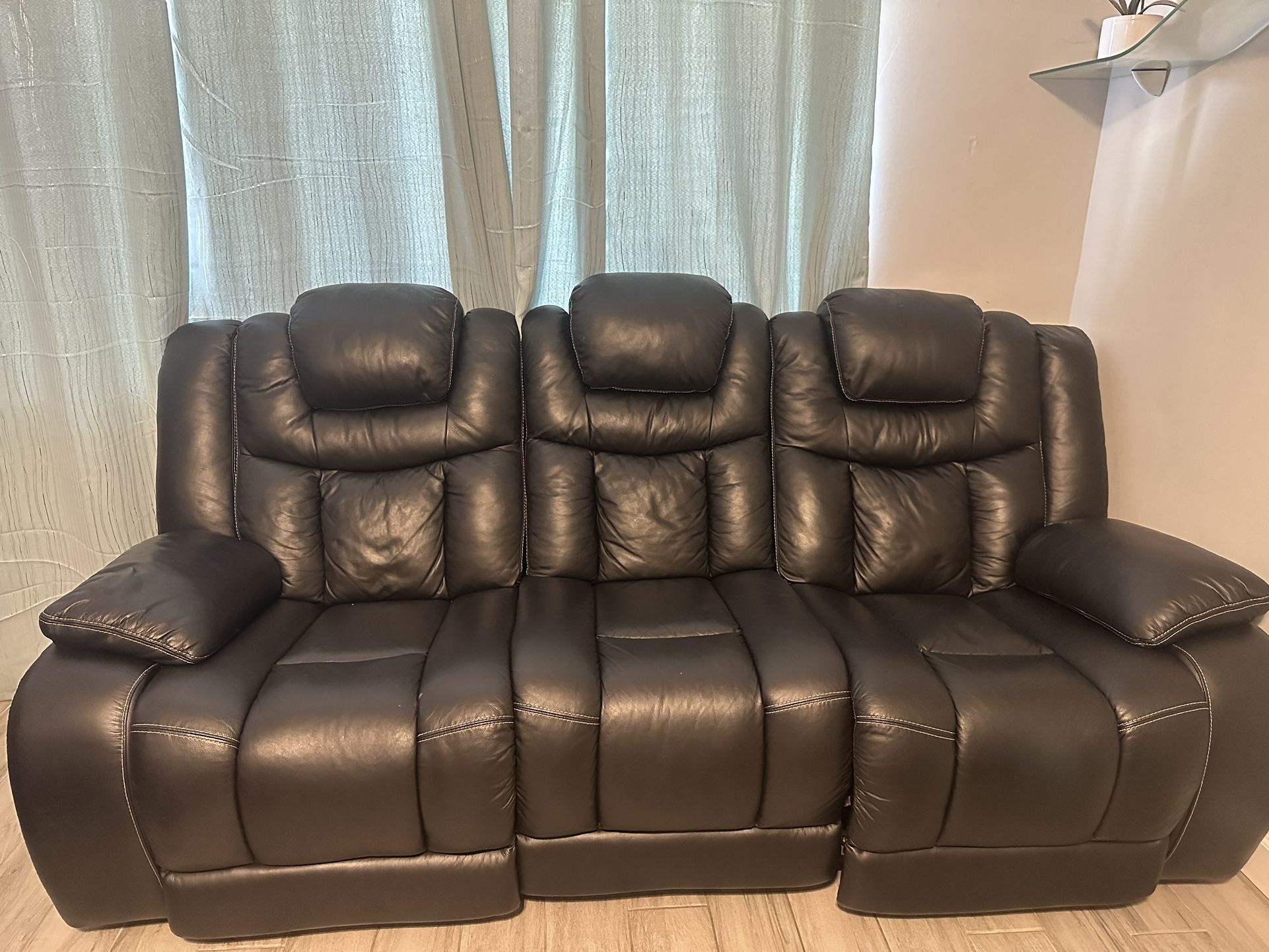 Recliner Couches 