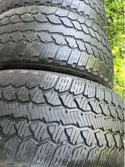 Tires 275/55/20 Firestone