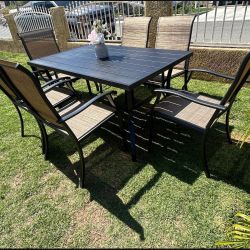 Brand New Patio Outdoor Dining Table Set 