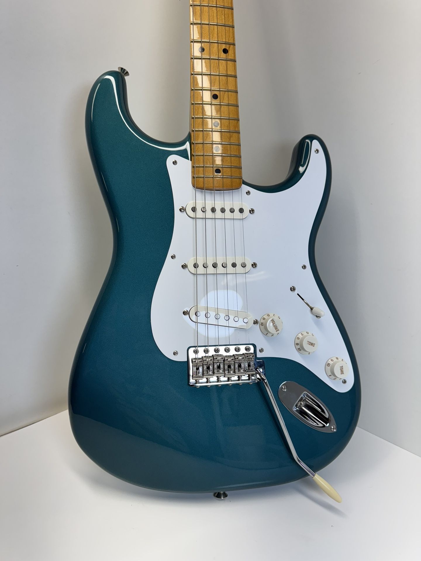 2023 Fender Vintera II '50s Stratocaster Electric Guitar, Maple Fingerboard