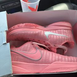 Lebron 20 Pink Diamond 