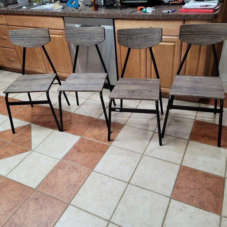 Kitchen Table Chairs Set Of 4