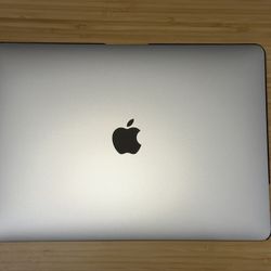 💻 MacBook Pro 13” M1 – 16GB RAM, 256GB – Like New! 💻