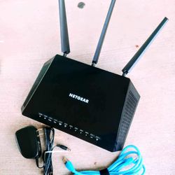 Netgear R6400 AC1750 Smart Wi-Fi Router V2 Black - Used