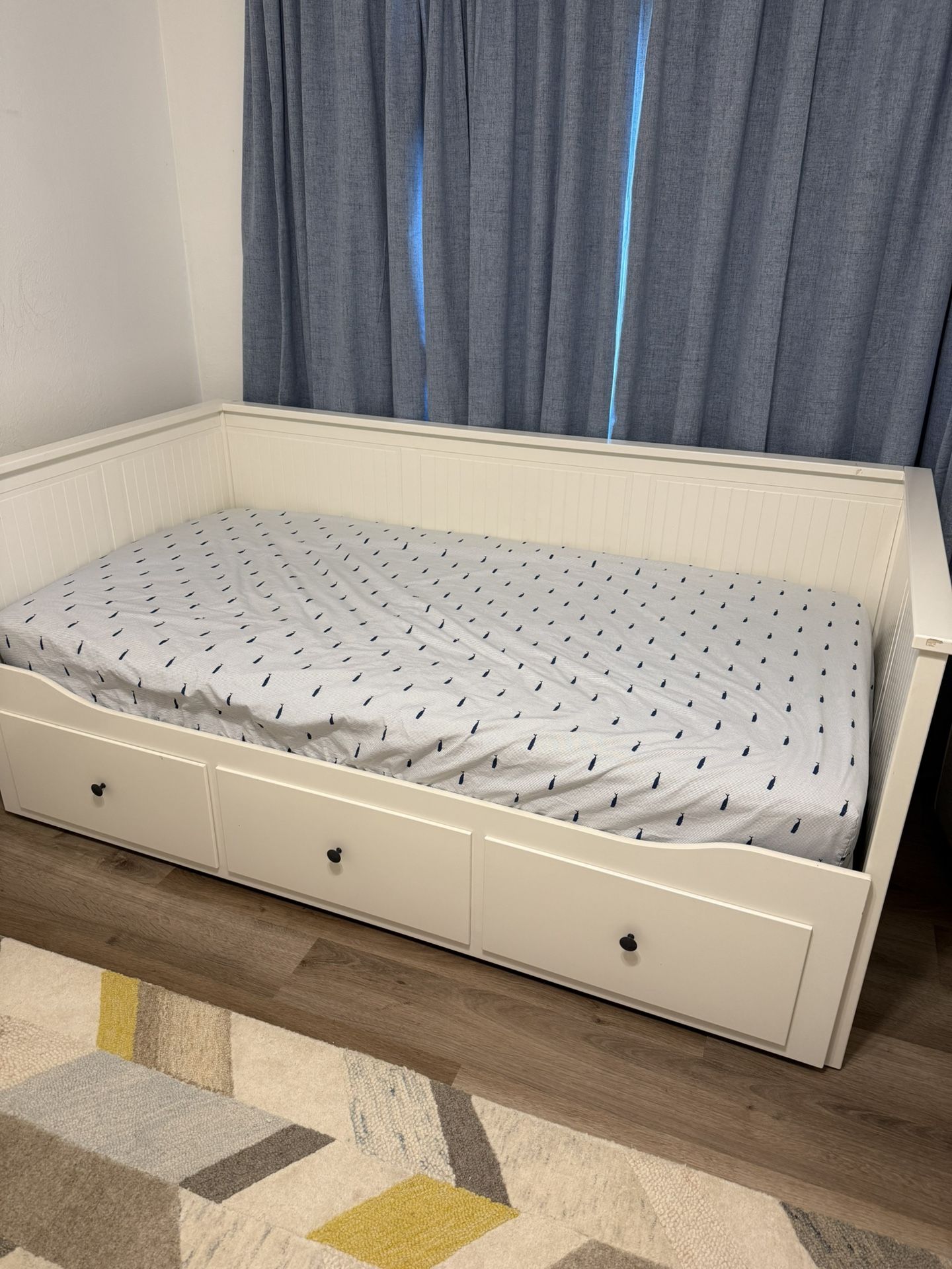 IKEA Hemnes Twin Daybed