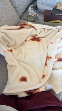 Tortilla throw blanket
