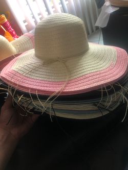 Assorted sun hats