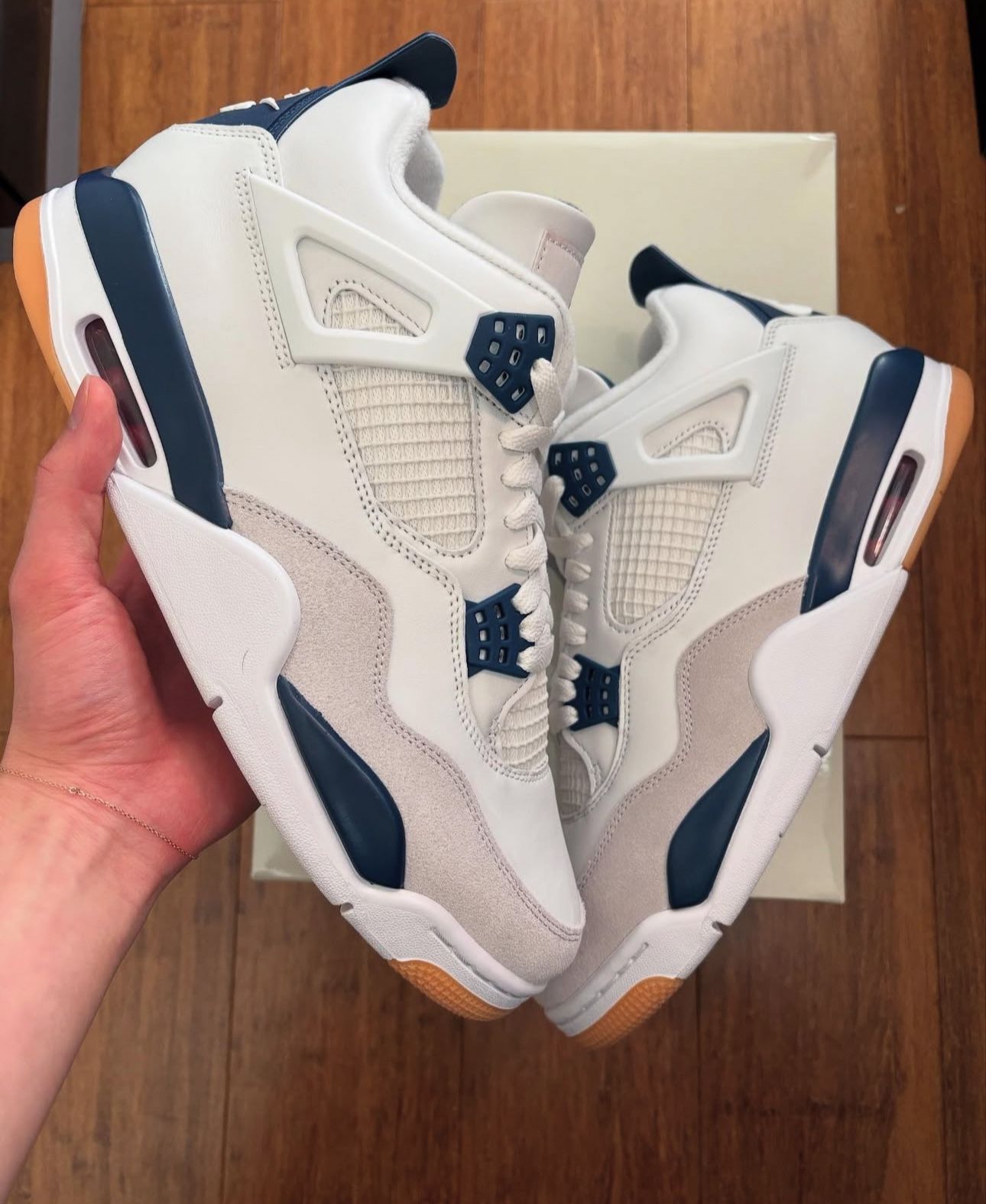 Jordan 4 SB Navy