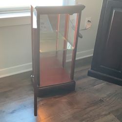 Lighted Crystal Hutch