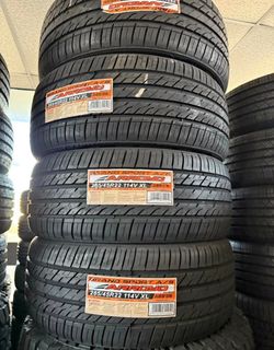 285/45R22 Arroyo H/T Set Of 4 New Tires