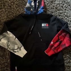 bapextommy sweater 