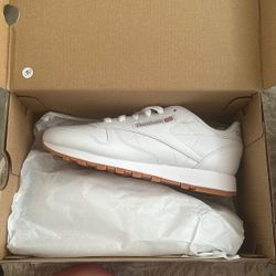 Reebok White Women’s Shows 