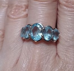 Beautiful New In Box Sterling Silver Ring