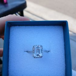 925 Silver Size 7 Ring.