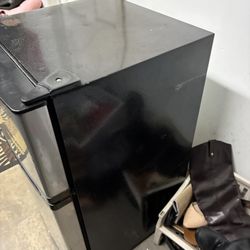 2 Foot Mini Refrigerator 