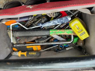 Tool bag with basic tools