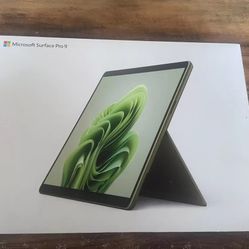 Microsoft Surface Pro 9 13" Touch Tablet