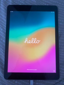 IPad 5th gen in Space grey