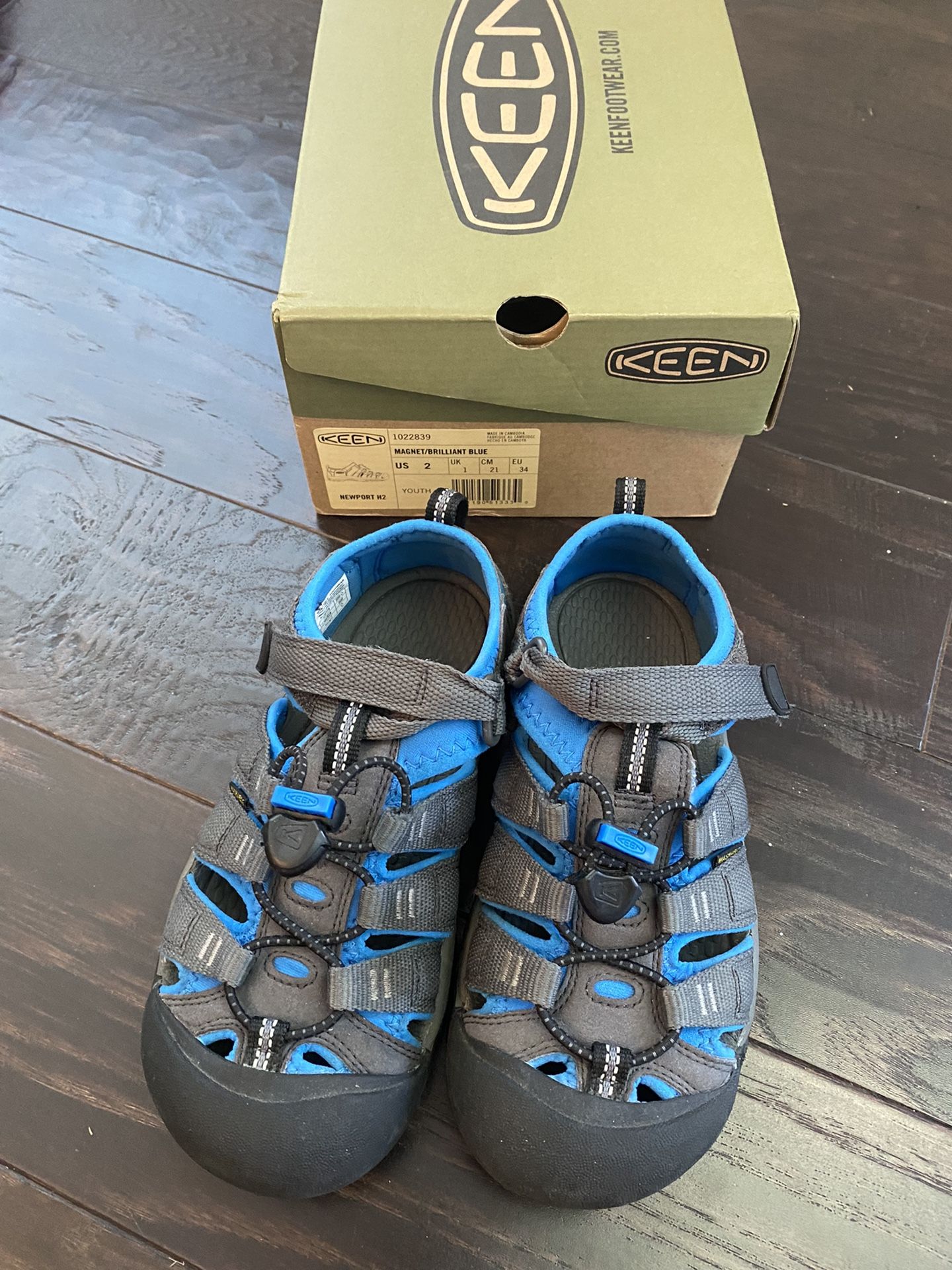 Keen shoes Size 2