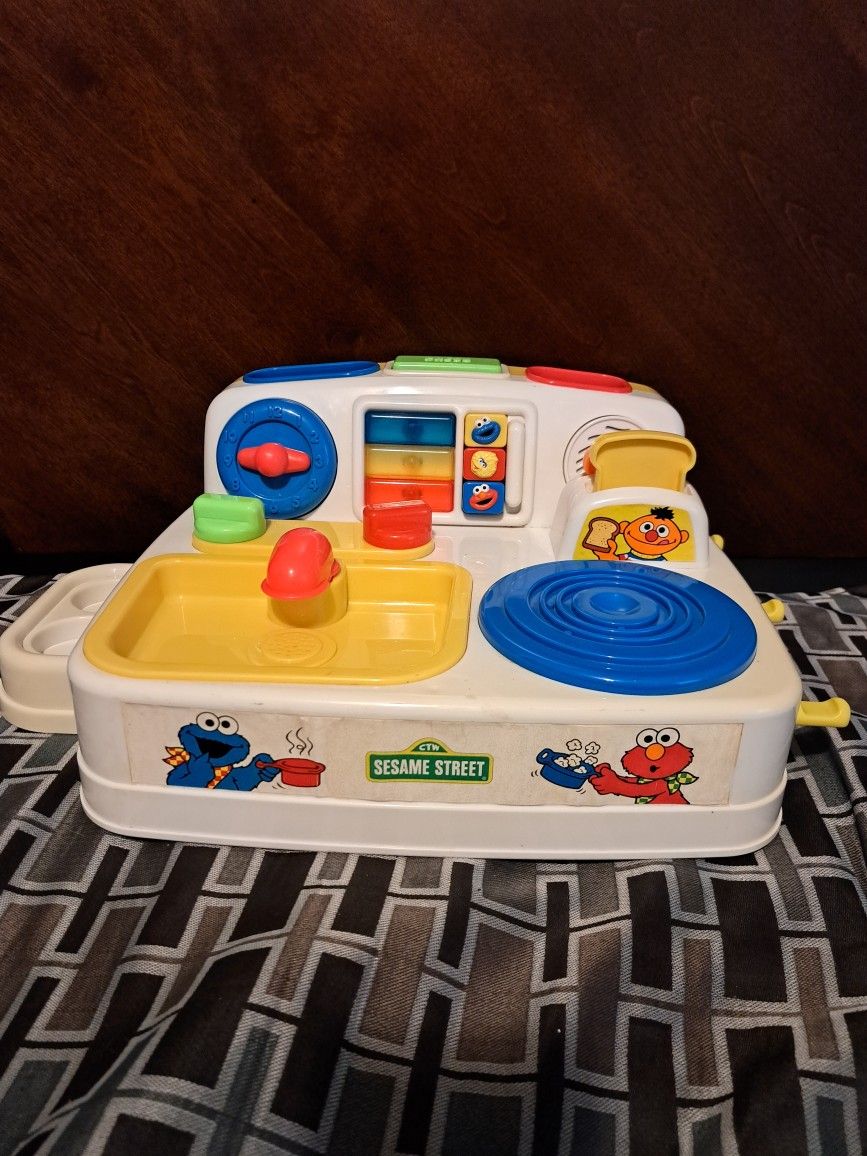 1997 vintage sesame street toy kitchen