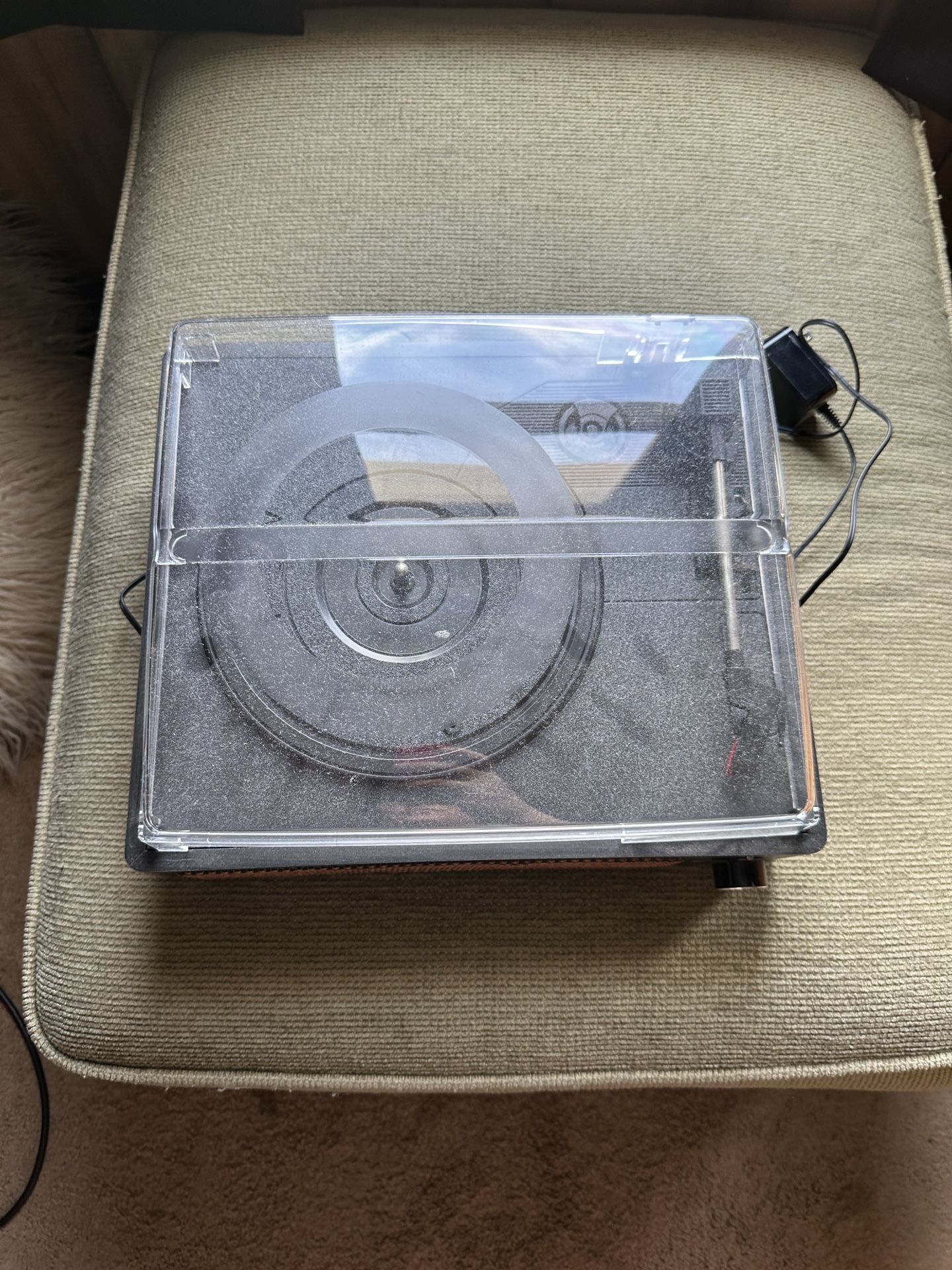 RetroAudio Record Player And Bluetooth Turntable