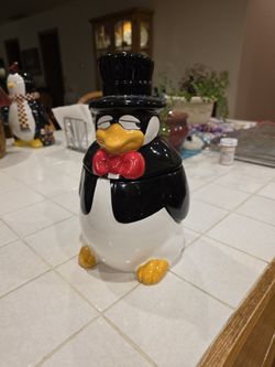 Penguin  Cookie Jar