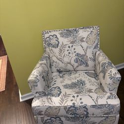 New Chair For Living Room